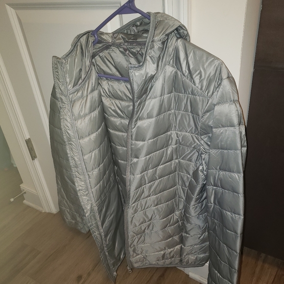 Silver mens zip up bubble jacket with hoody - Picture 3 of 4